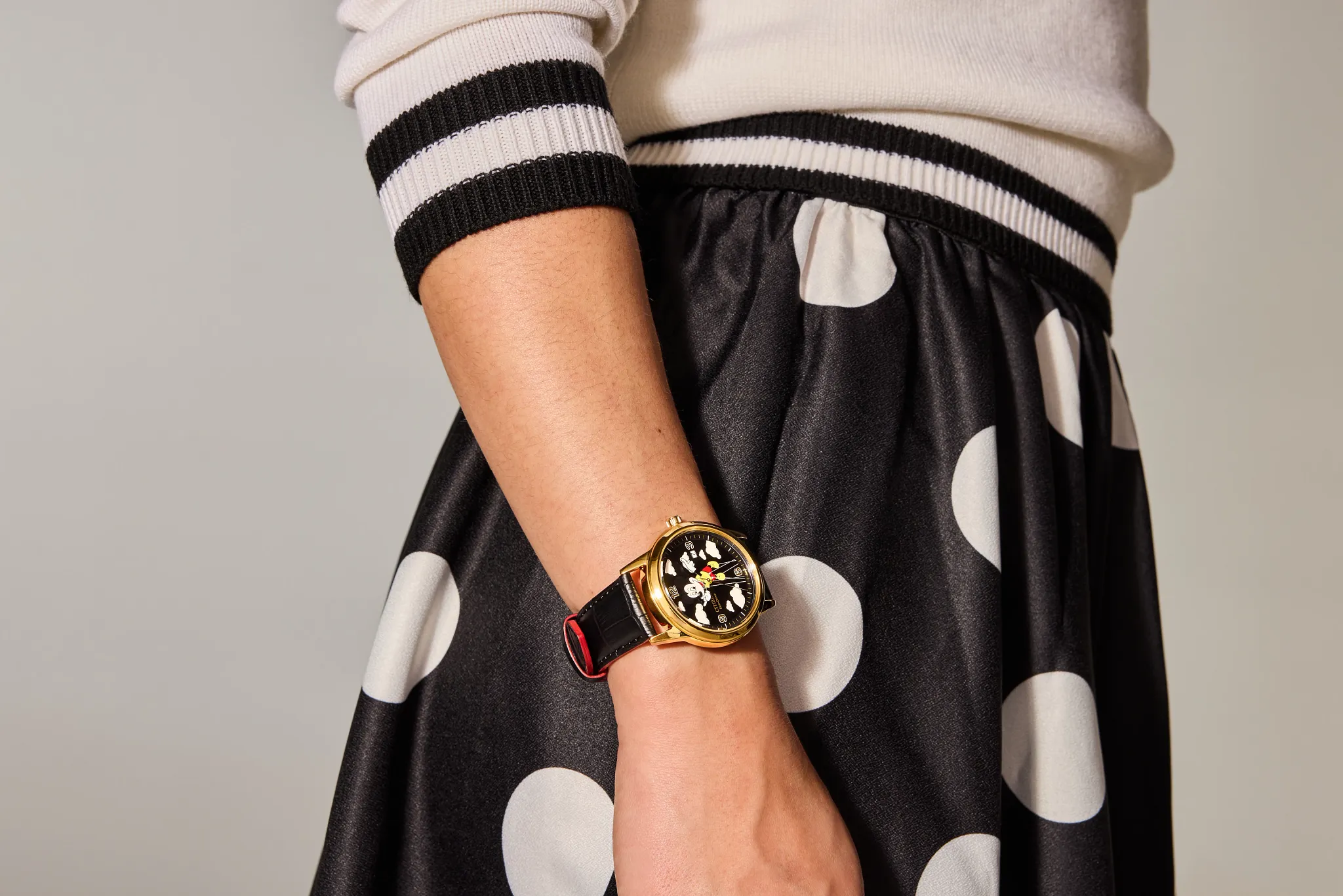 Soaring High Mickey Mouse Black Dial Leather Strap AW1862-06W